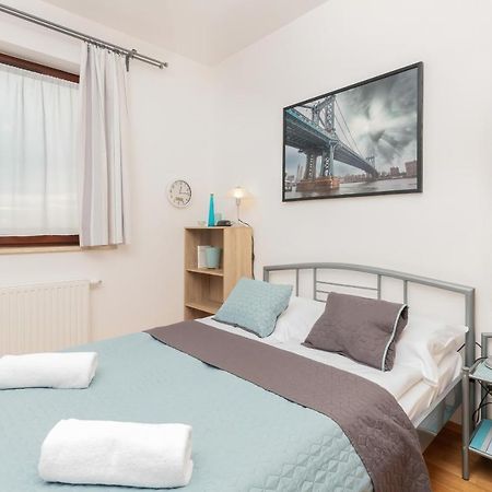 Apartment Gdansk Jabloniowa By Noclegi Renters Exteriör bild